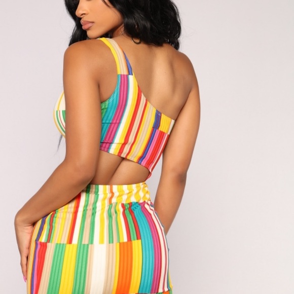 Fashion Nova Dress - Picture 3 of 4